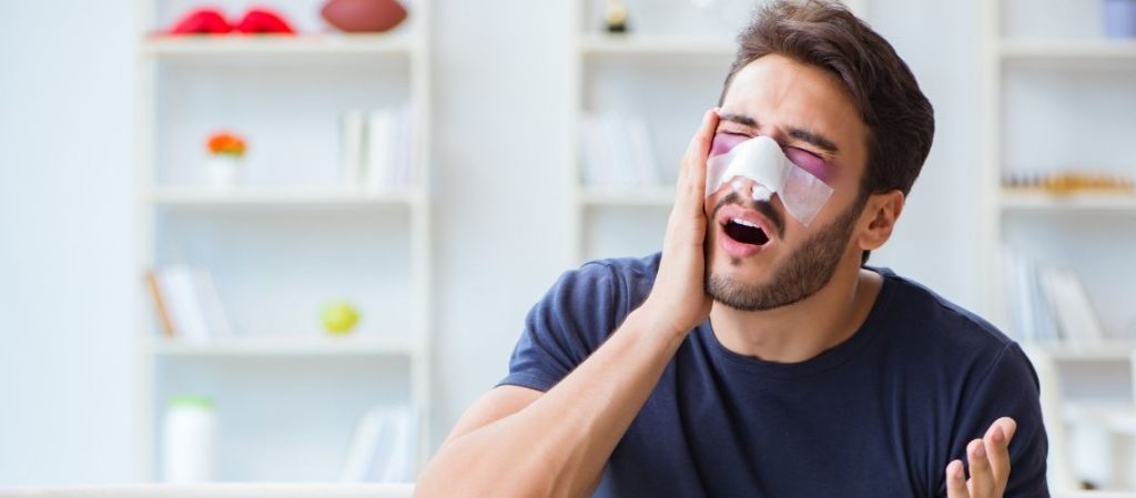 Was sind die Symptome einer Infektion nach einer Nasenoperation?