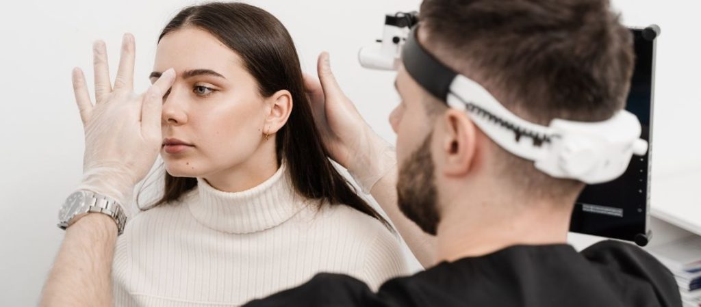 ENT or Plastic Surgeon For Rhinoplasty? Who's The Best One? ENT or Plastic Surgeon For Rhinoplasty? Who's The Best One?